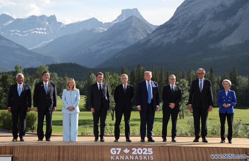 2025年6月，在加拿大举行的G7峰会教唆人合影。 IC Photo